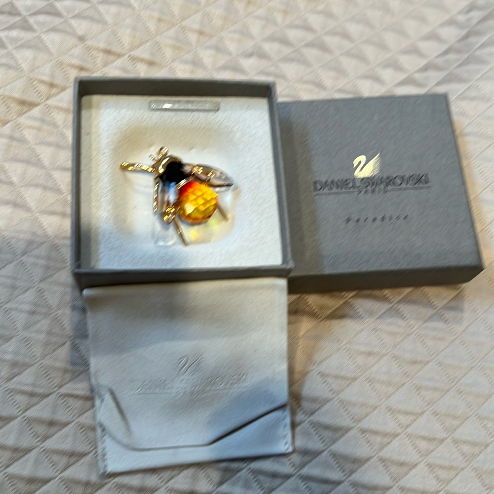 Swarovski pin